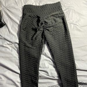 ATHLEISURE BLACK LEGGINGS SIZE:S NEVER WORN